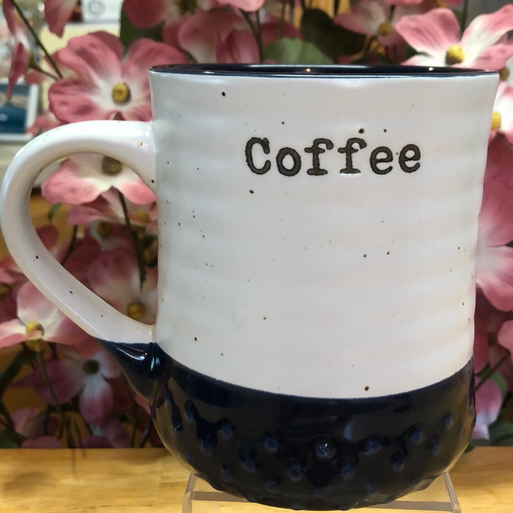 “HEARTLAND” HIVE Ceramic 18oz. Beautiful Navy Blue & White Coffee Mug